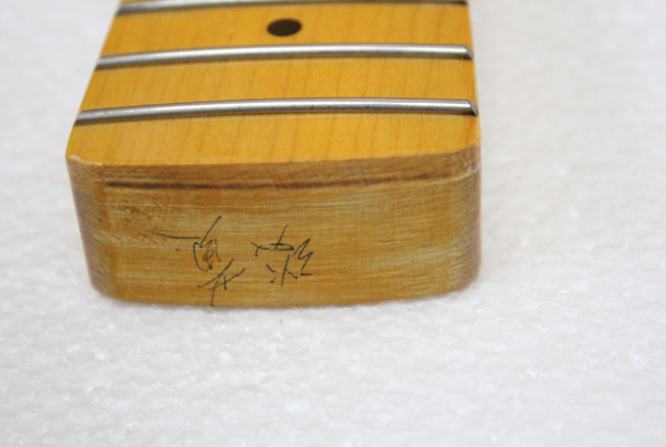 Replacement Precision Bass maple 20 fret neck with Stainless steel frets