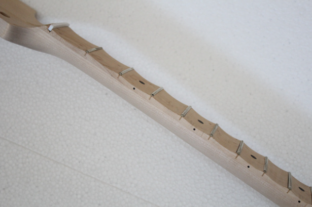 Batking top quality maple scalloped neck