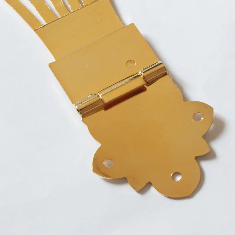 New brand comtemprary designed hollow body tailpiece 50m m string pitch in gold