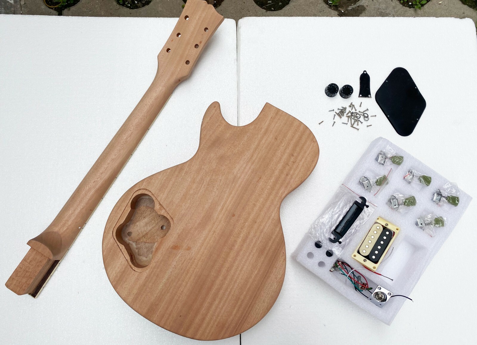Project Unfinish Electric Guitar KIT Nibs On Fret with All The Parts